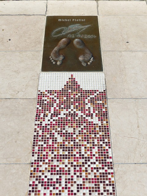 还通过与队 还通过与队